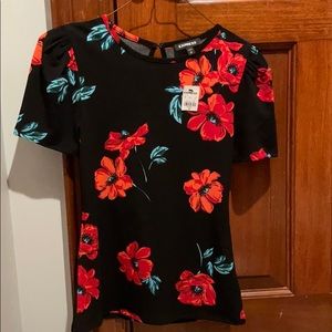 Women’s flower short sleeve